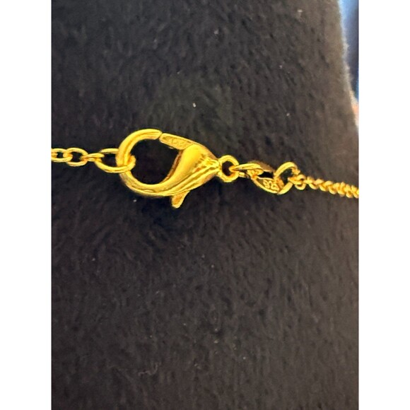 Unbranded Gold/Black Trunks/Bags Round Charm on Gold Tone Unbranded 18” Necklace - Picture 4 of 9